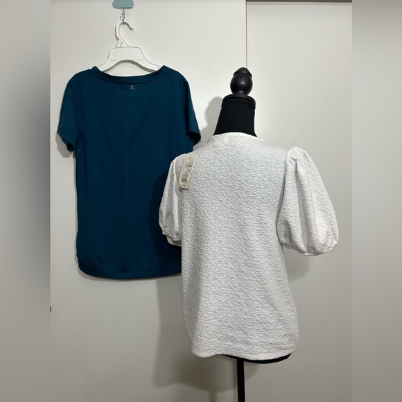 002 COMBO: Assorted blouses size Xs - Picture 2 of 2